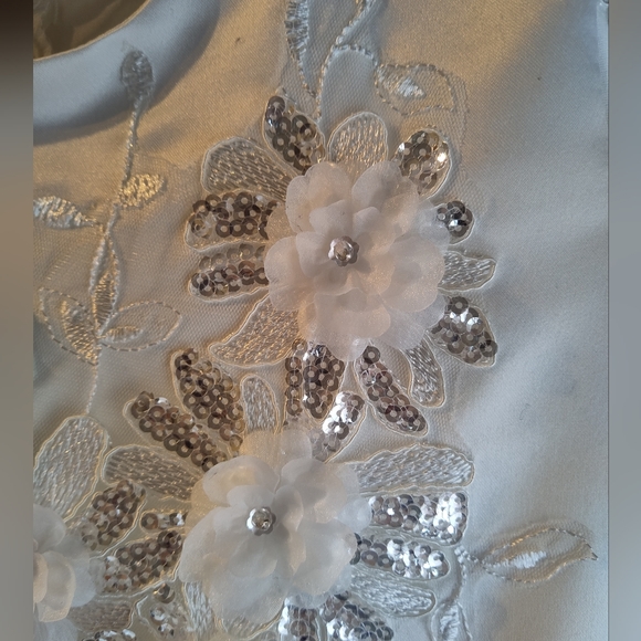 Princess Daliana beautiful elegant girl's white dress - Picture 10 of 15